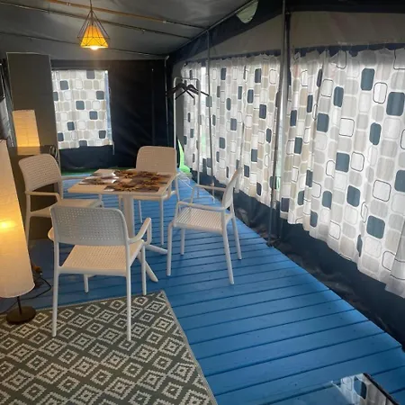 Maszoperia Sun4Hel Kite & Wind & Surf Hotel Jastarnia Exterior photo